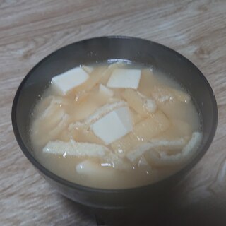 ゴマ油で風味豊かな豆腐の味噌汁！